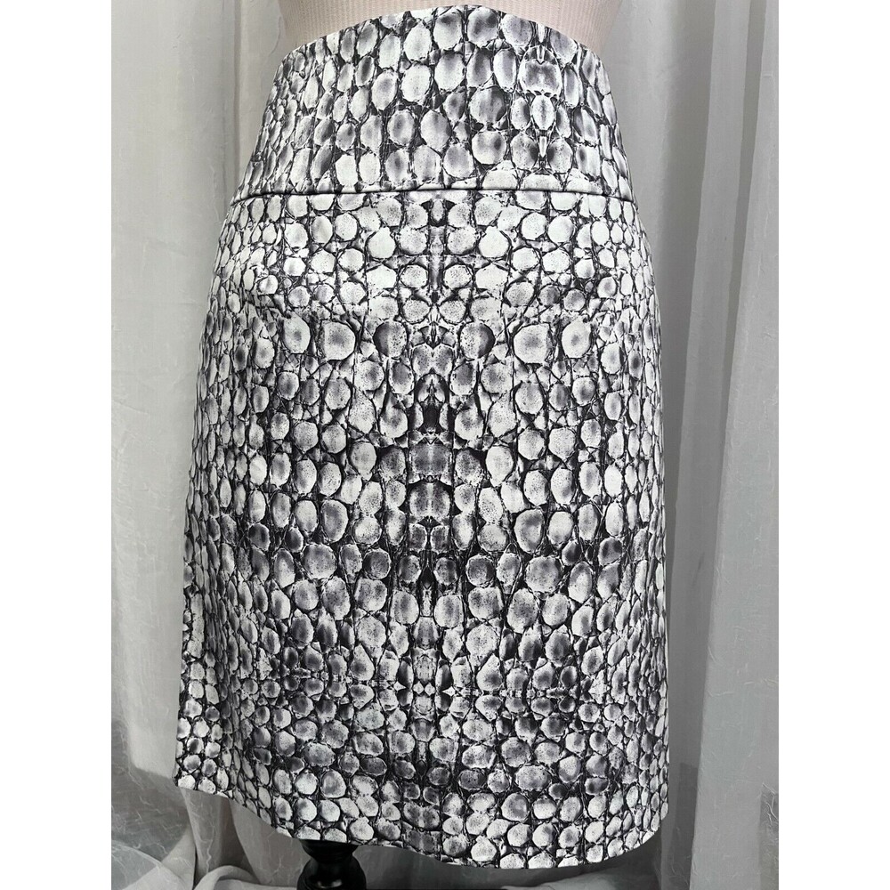 Adrienne Vittadini Gray Print Pencil Skirt Size 8 NWOT